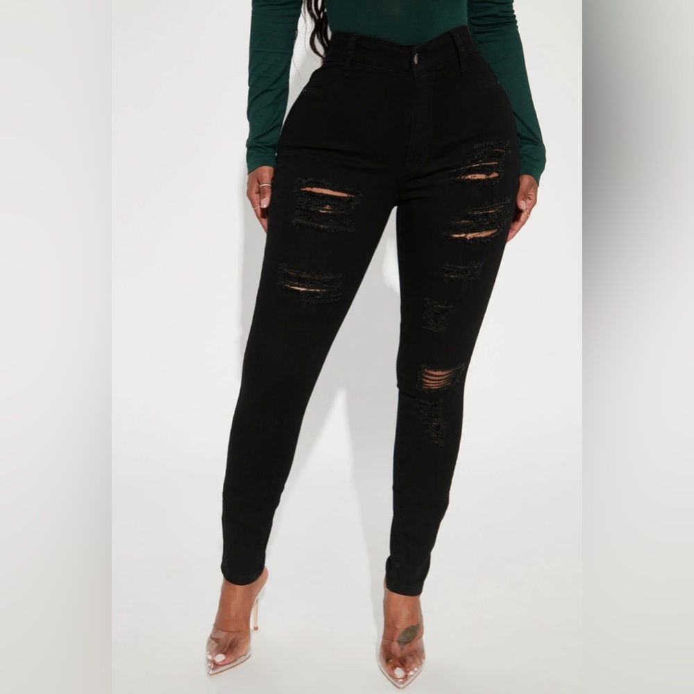 Fashion Nova Tris skinny jeans- Black